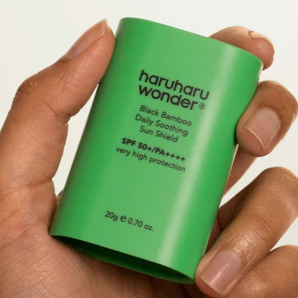 Black Bamboo Daily Soothing Sun Shield