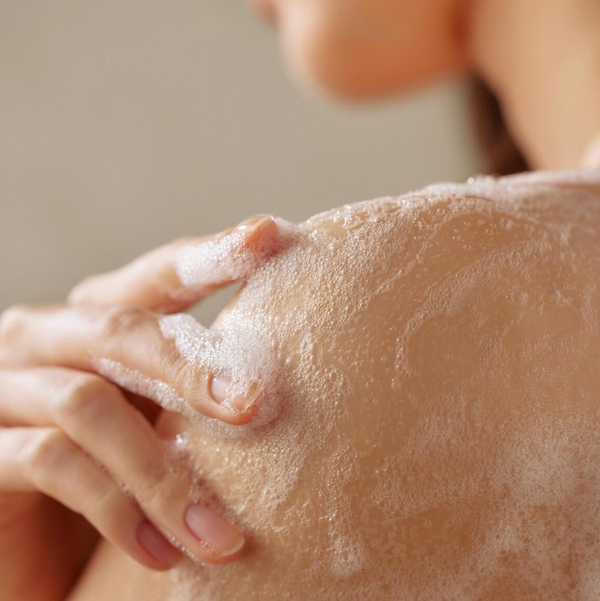 AHA-BHA-PHA 30 days Miracle Acne Body Cleanser 400g