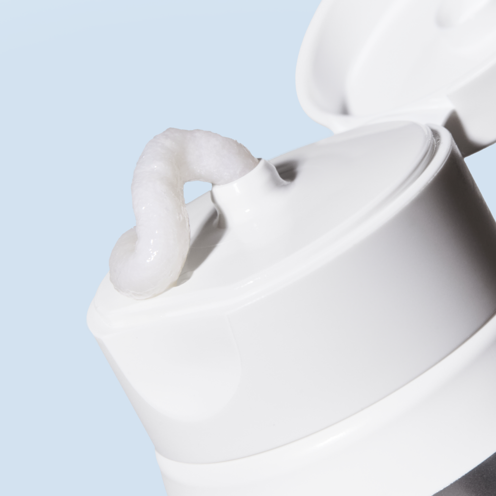 8 Hyaluronic Acid Hydrating Gentle Foaming Cleanser 150ml